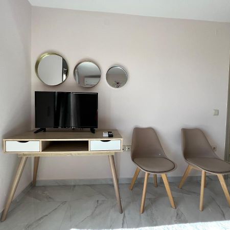 Freesia Grand Sea View Residence Svoronata Luaran gambar