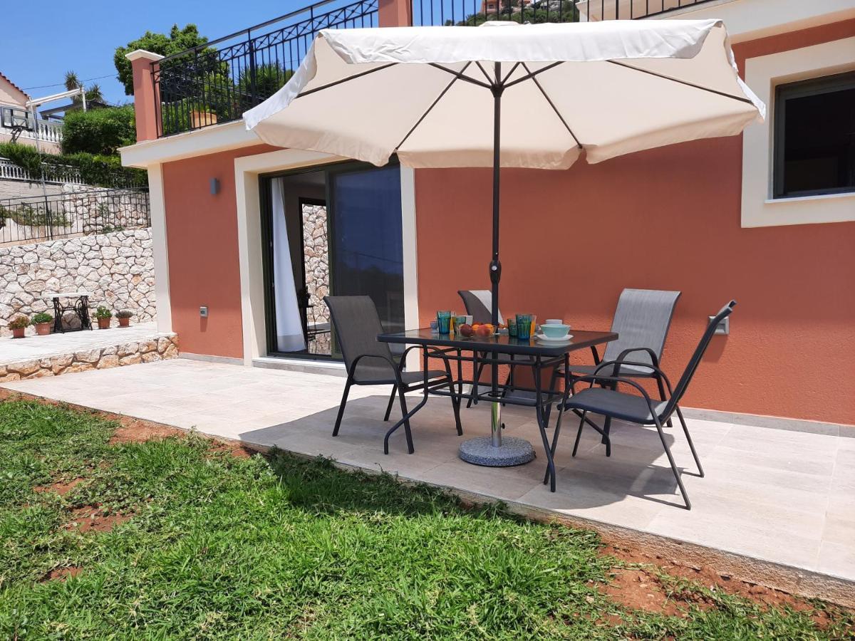 Freesia Grand Sea View Residence Svoronata Luaran gambar