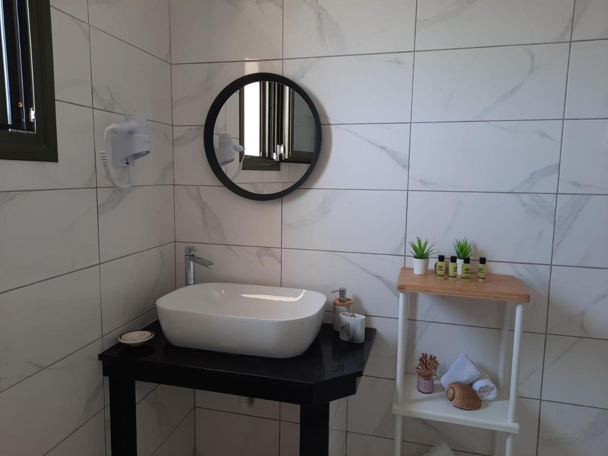 Freesia Grand Sea View Residence Svoronata Luaran gambar