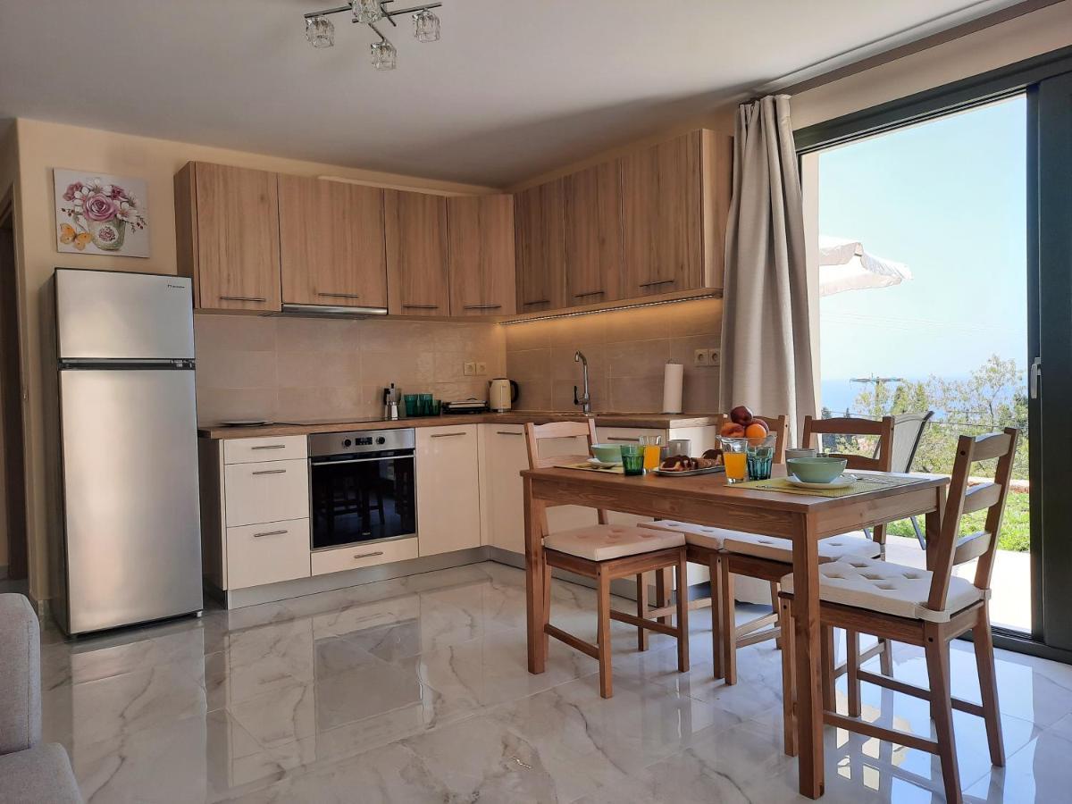 Freesia Grand Sea View Residence Svoronata Luaran gambar