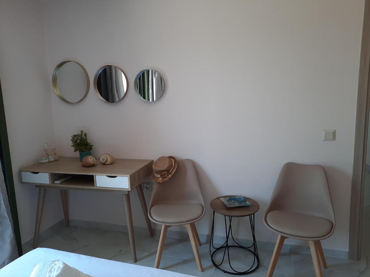 Freesia Grand Sea View Residence Svoronata Luaran gambar